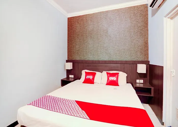 Oyo Flagship 90425 Hotel 22