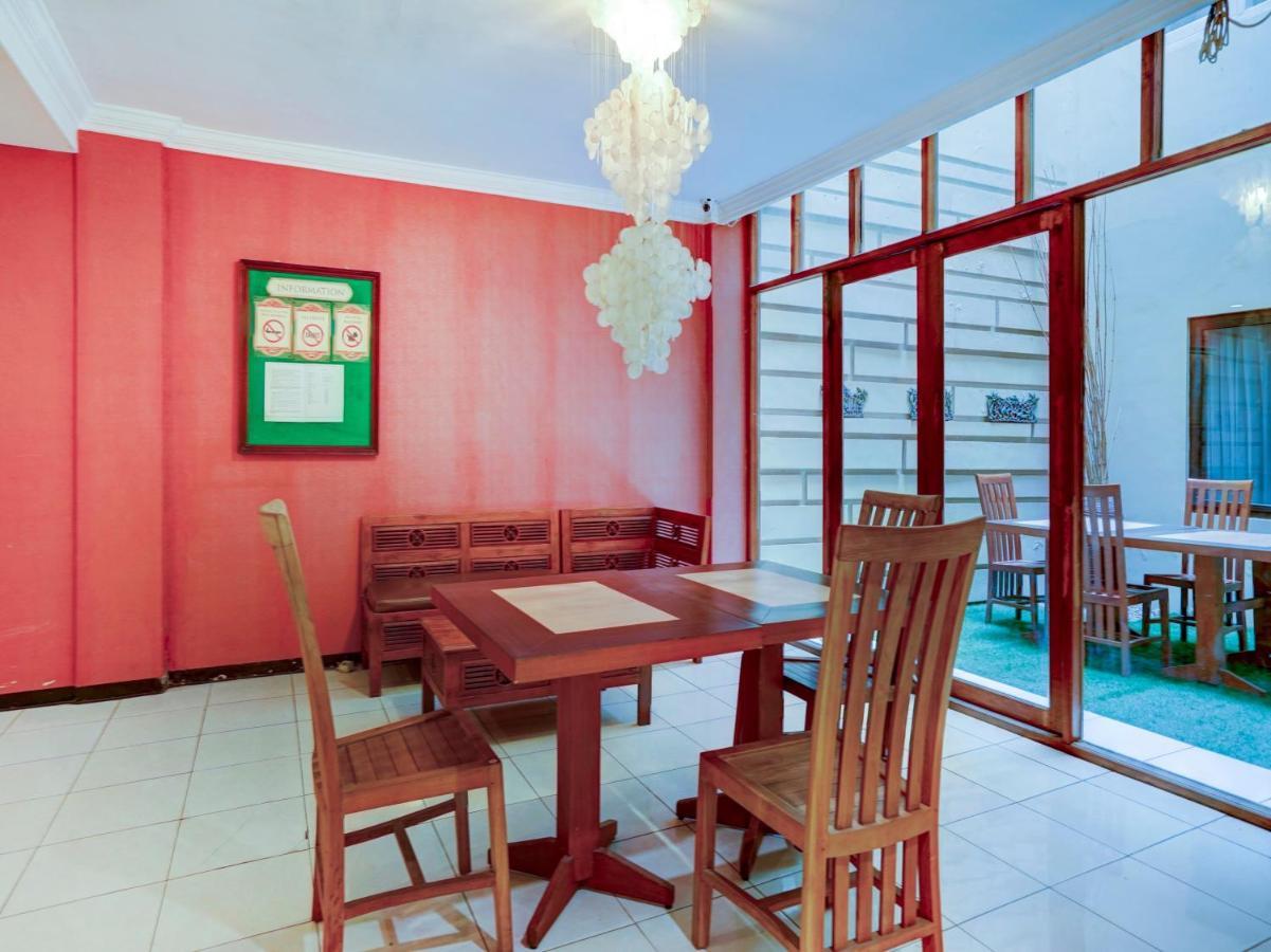 Hotel Oyo Flagship 90425 22 Surabaya
